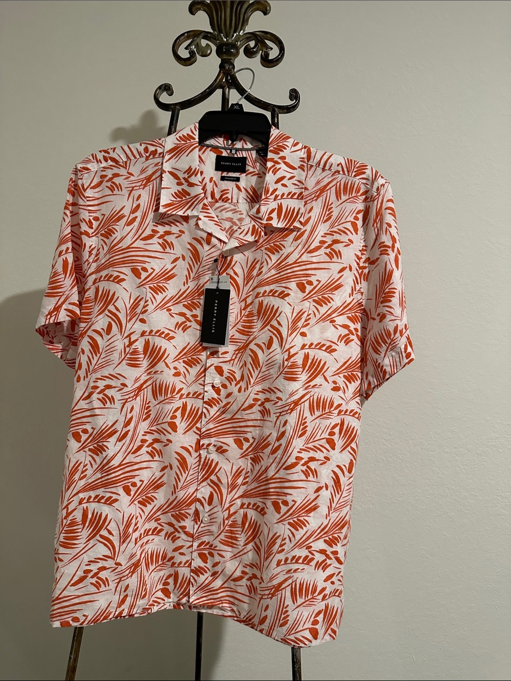 Perry Ellis White Short-Sleeve Button-Down with Orange Tropical Print - Picture 2 of 4